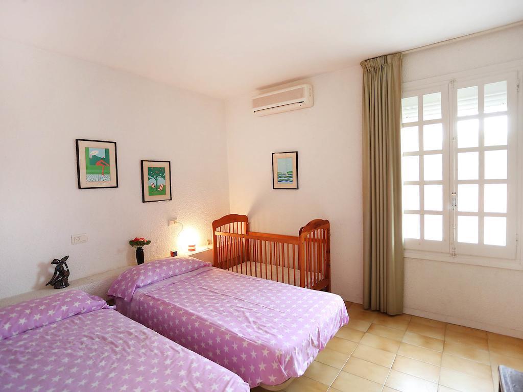 Holiday Home Cornelia Pucho By Interhome Cambrils Room photo