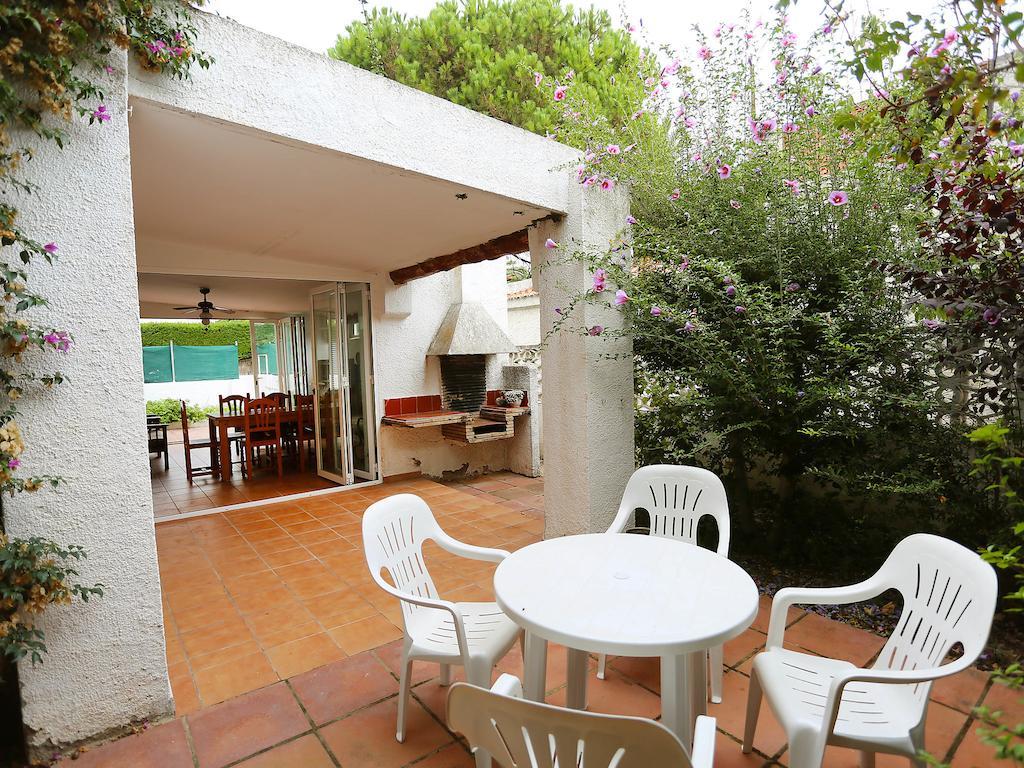 Holiday Home Cornelia Pucho By Interhome Cambrils Room photo
